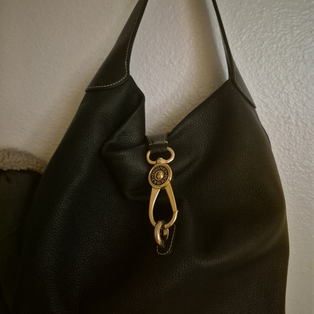 Dooney & Bourke Elegant Black Leather Hobo HandBag Goldtone Accents